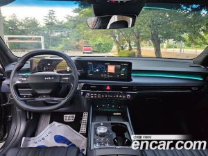 Kia K8 Signature Black 2025 года из Южной Кореи