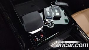 Land Rover Range Rover Sport P550E Dynamic HSE 2025 года из Южной Кореи