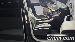 Audi Q8 50 TDI 4WD Premium 2023 года из Южной Кореи