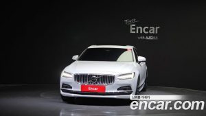 Volvo S90 B5 ULTIMATE Bright 2024 года из Южной Кореи