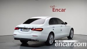 Mercedes-Benz E-Class E220d 4MATIC Exclusive 2023 года из Южной Кореи