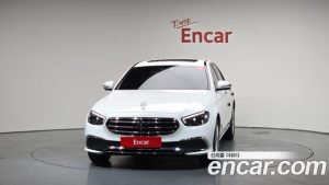 Mercedes-Benz E-Class E220d 4MATIC Exclusive 2023 года из Южной Кореи