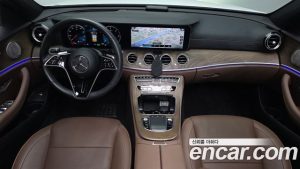 Mercedes-Benz E-Class E220d 4MATIC Exclusive 2023 года из Южной Кореи