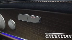 Mercedes-Benz E-Class E220d 4MATIC Exclusive 2023 года из Южной Кореи