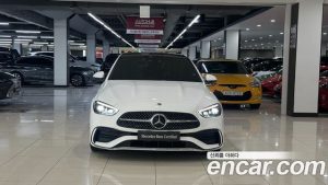 Mercedes-Benz C-Class C300 4MATIC AMG Line 2023 года из Южной Кореи