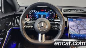 Mercedes-Benz S-Class S500L 4MATIC 2023 года из Южной Кореи