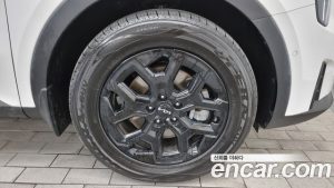 Kia Sorento HEV 1.6 2WD 2024 года из Южной Кореи