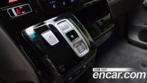 Hyundai Staria 2WD Camper 2024 года из Южной Кореи