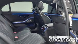 Mercedes-Benz S-Class S580L 4MATIC 2024 года из Южной Кореи