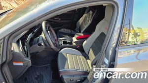 Volkswagen Golf 2.0 GTI 2024 года из Южной Кореи