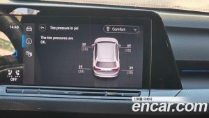 Volkswagen Golf 2.0 GTI 2024 года из Южной Кореи