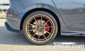 Volkswagen Golf 2.0 GTI 2024 года из Южной Кореи