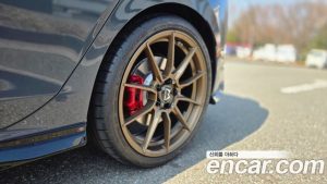 Volkswagen Golf 2.0 GTI 2024 года из Южной Кореи