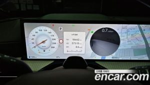 Genesis GV80 2.5T Бензин AWD 2024 года из Южной Кореи