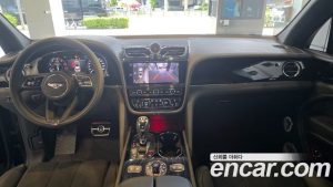 Bentley Bentayga 4.0 V8 S 2024 года из Южной Кореи