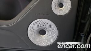 Bentley Bentayga 4.0 V8 S 2024 года из Южной Кореи