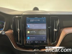 Volvo XC60 T8 Ultra Bright 2025 года из Южной Кореи