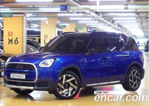 Mini Countryman ALL4 Favoured 2025 года из Южной Кореи