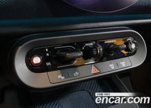 Mini Countryman ALL4 Favoured 2025 года из Южной Кореи