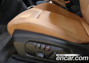 Mini Countryman ALL4 Favoured 2025 года из Южной Кореи