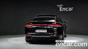Porsche Panamera 4.0 GTS 2023 года из Южной Кореи