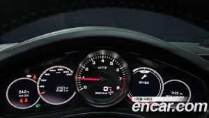 Porsche Panamera 4.0 GTS 2023 года из Южной Кореи