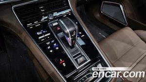 Porsche Panamera 4.0 GTS 2023 года из Южной Кореи