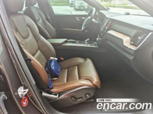 Volvo XC60 T8 ULTIMATE Bright 2023 года из Южной Кореи