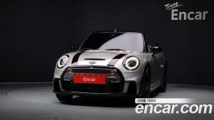 Mini Cooper Convertible JCW 2024 года из Южной Кореи