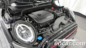 Mini Cooper Convertible JCW 2024 года из Южной Кореи