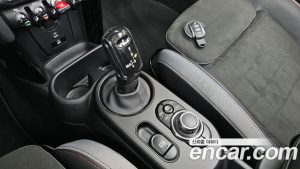 Mini Cooper Convertible JCW 2024 года из Южной Кореи