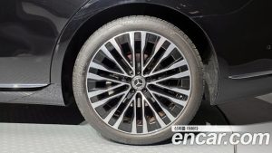Mercedes-Benz S-Class S450L 4MATIC 2024 года из Южной Кореи