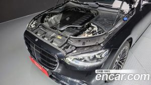 Mercedes-Benz S-Class S450L 4MATIC 2024 года из Южной Кореи