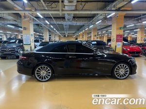 Mercedes-Benz E-Class E450 4MATIC Cabriolet 2023 года из Южной Кореи