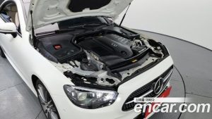 Mercedes-Benz E-Class E450 4MATIC Coupe 2023 года из Южной Кореи