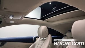 Mercedes-Benz E-Class E450 4MATIC Coupe 2023 года из Южной Кореи