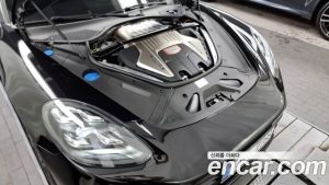 Porsche Panamera 4.0 GTS 2023 года из Южной Кореи