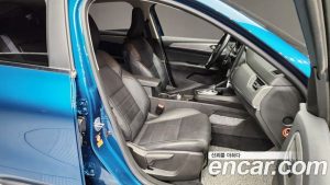 Renault-KoreaSamsung XM3 1.6 E-TECH Inspire 2023 года из Южной Кореи