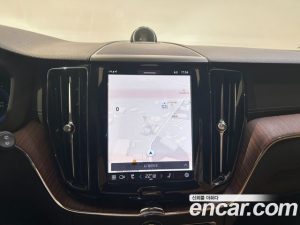 Volvo XC60 T8 Ultra Bright 2025 года из Южной Кореи