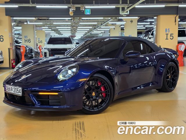 Porsche 911 CARRERA 4 GTS Cabriolet 2024 года из Кореи