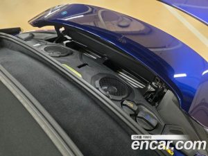 Porsche 911 CARRERA 4 GTS Cabriolet 2024 года из Южной Кореи
