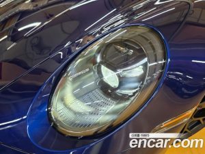 Porsche 911 CARRERA 4 GTS Cabriolet 2024 года из Южной Кореи