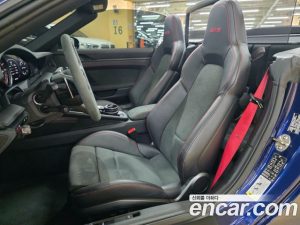 Porsche 911 CARRERA 4 GTS Cabriolet 2024 года из Южной Кореи
