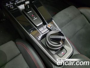 Porsche 911 CARRERA 4 GTS Cabriolet 2024 года из Южной Кореи