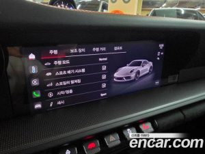 Porsche 911 CARRERA 4 GTS Cabriolet 2024 года из Южной Кореи