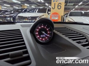 Porsche 911 CARRERA 4 GTS Cabriolet 2024 года из Южной Кореи