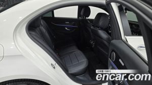 Mercedes-Benz E-Class E250 Avantgarde 2023 года из Южной Кореи