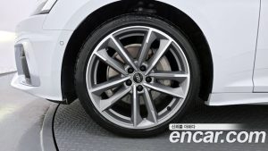 Audi A5 45 TFSI 4WD Premium Sportback 2023 года из Южной Кореи
