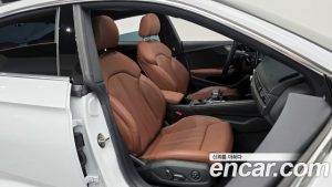Audi A5 45 TFSI 4WD Premium Sportback 2023 года из Южной Кореи