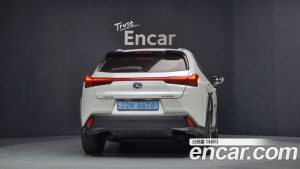 Lexus UX 2WD 2022 года из Южной Кореи